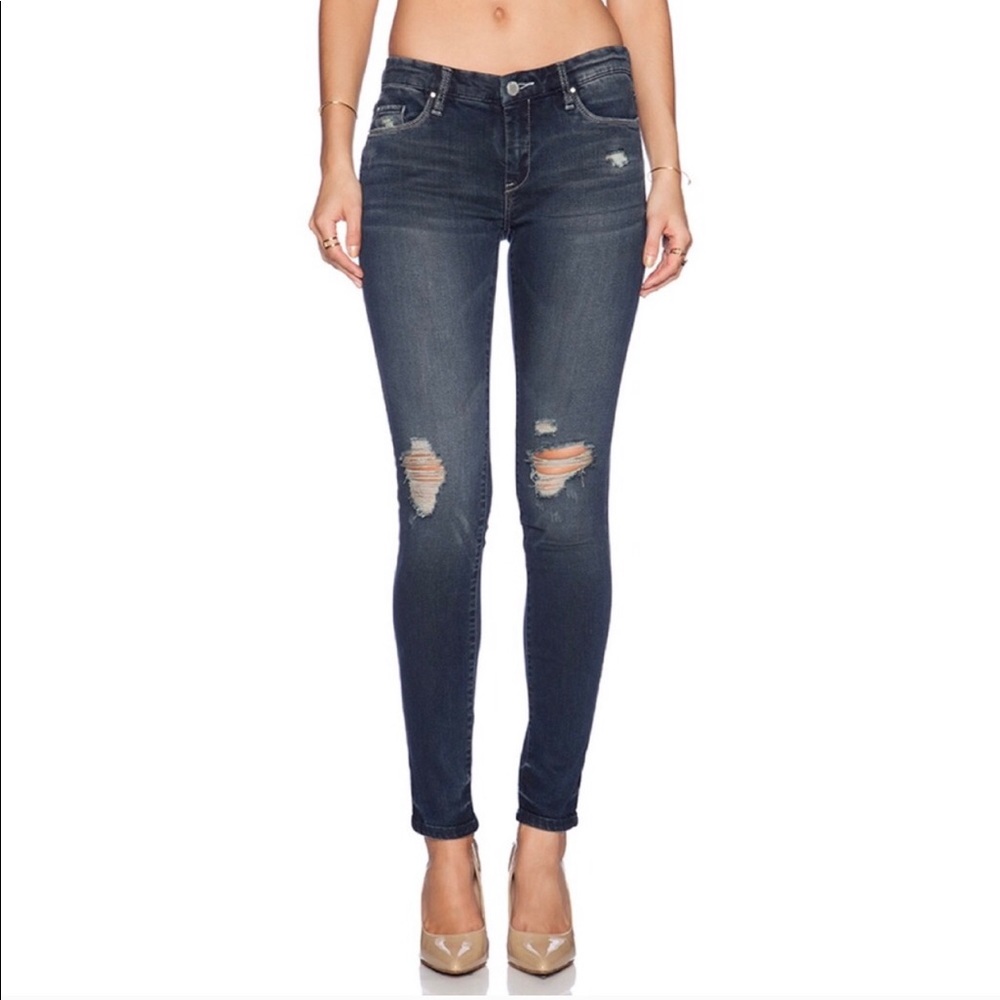 Blank NYC- Distressed soft skinny jean! 🥰
